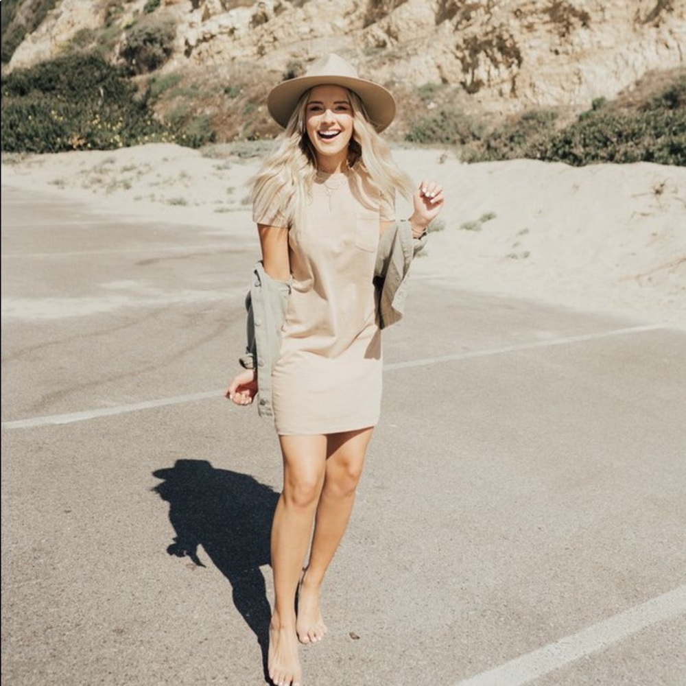 Carly Jean Los Angeles Silas Dress